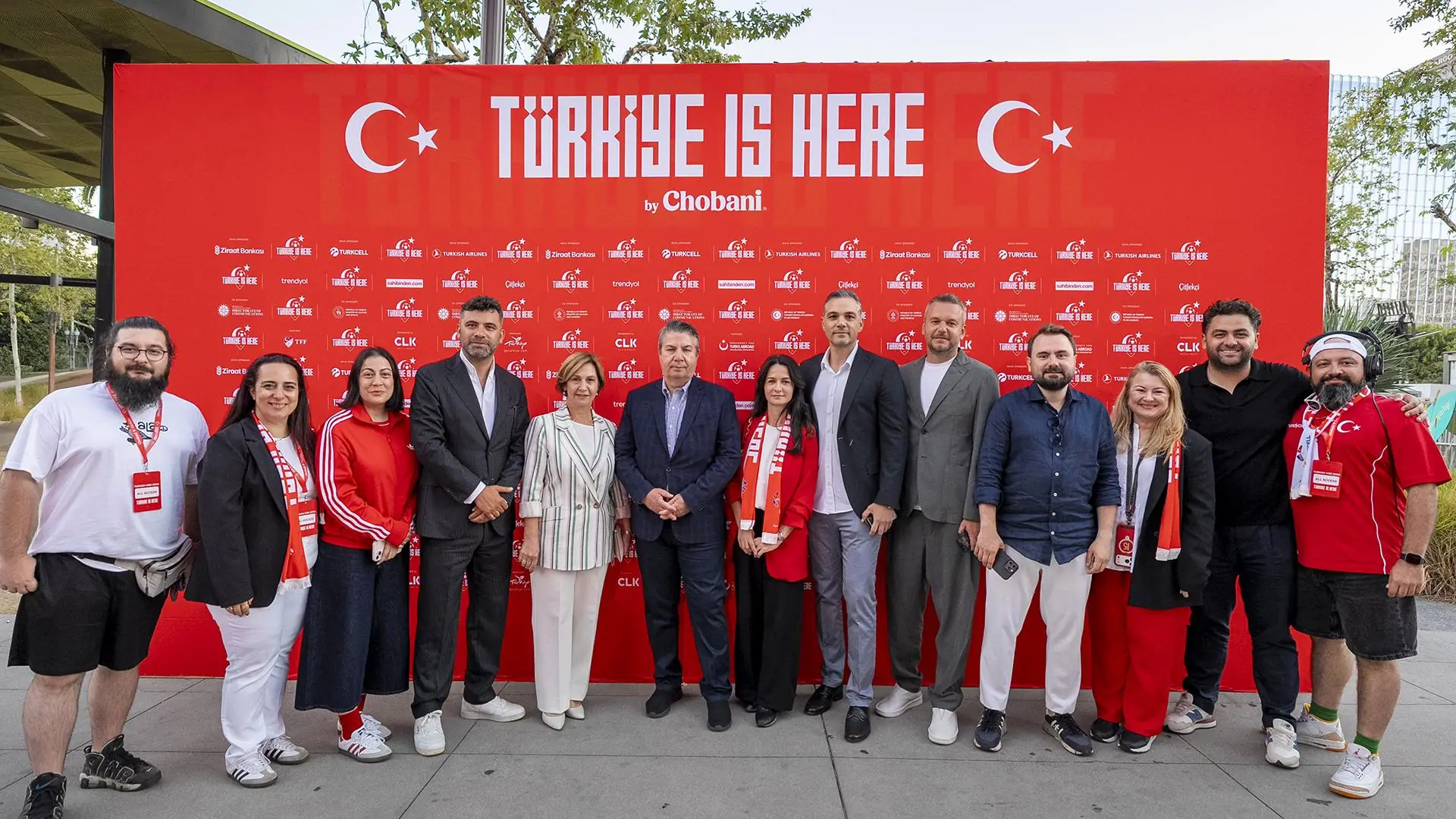 Turkish Vibe Zone'a Diplomatik Ziyaret